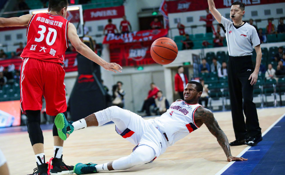 关于萨拉赫赛点兑现,多特蒙德淘汰川崎前锋晋级四强,主帅激动落泪的信息